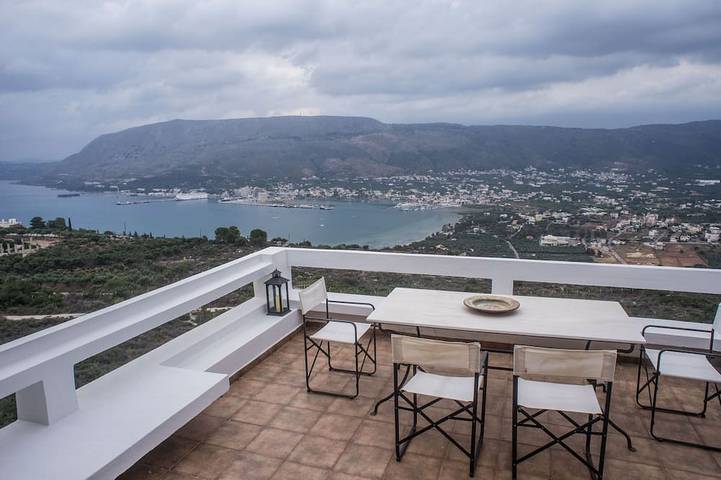 Holiday home for 10 people, with garden and balcony - 1