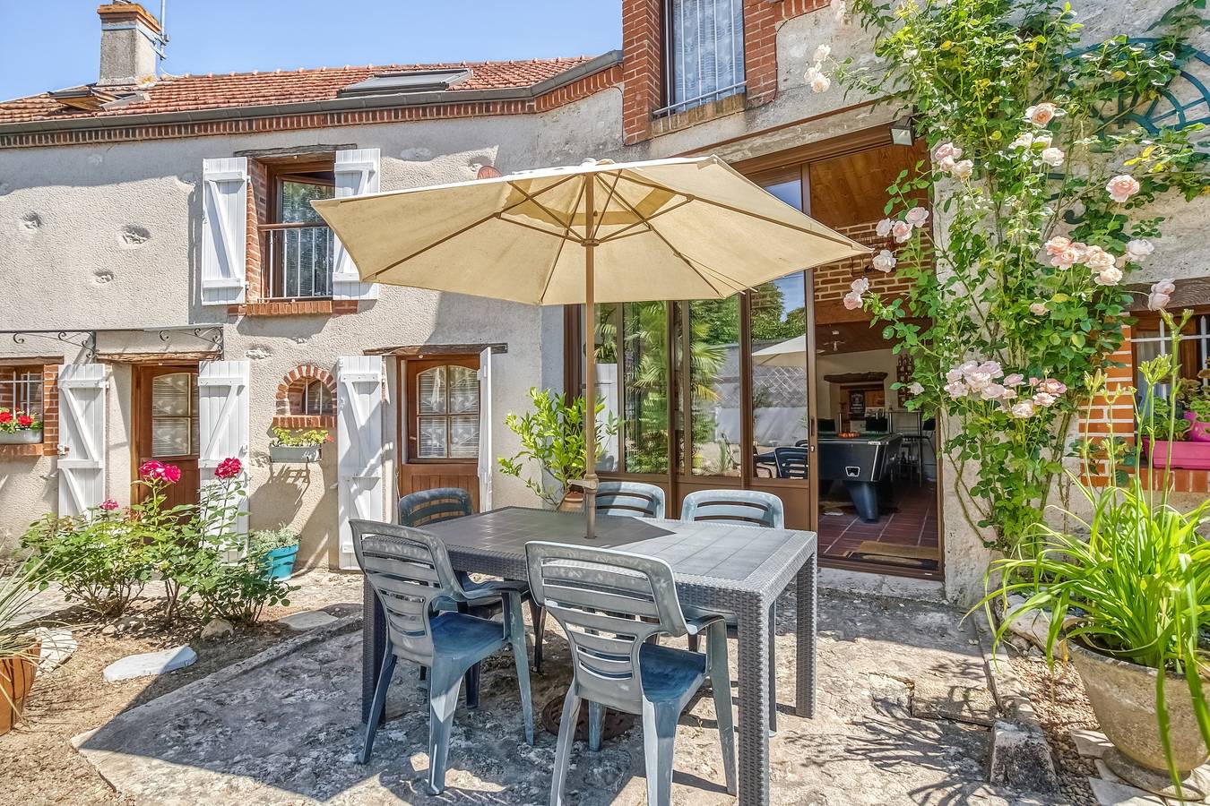 Gîte spacieux à Mer avec un joli extérieur in Mer, Région de Blois