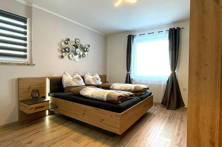 Ferienwohnung für 6 Personen, mit Balkon und Garten sowie Ausblick in Greifenburg