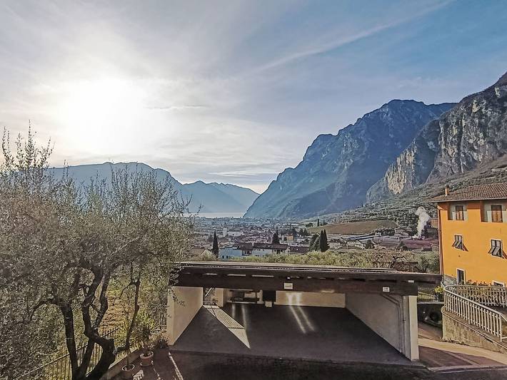 Holiday rental for 5 people, with terrace and view as well as garden and lake view in Riva del Garda