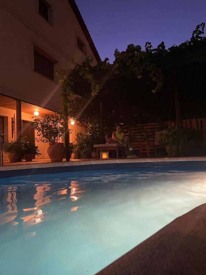 Casa rural para 2 personas, con jardín y piscina en Extremadura
