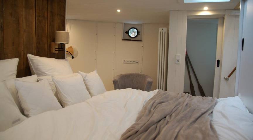 Hausboot für 9 Personen, mit Sauna und Terrasse sowie Garten in Niedersachsen - 2