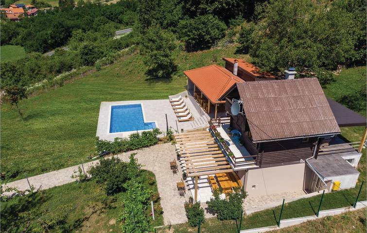 Ferienhaus für 6 Personen, mit Terrasse und Ausblick - 1