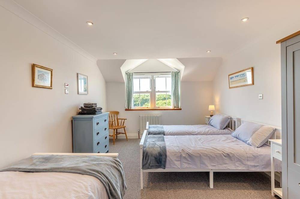 5 Bed in St. Levan (oc-c32547) in Porthcurno, Cornwall