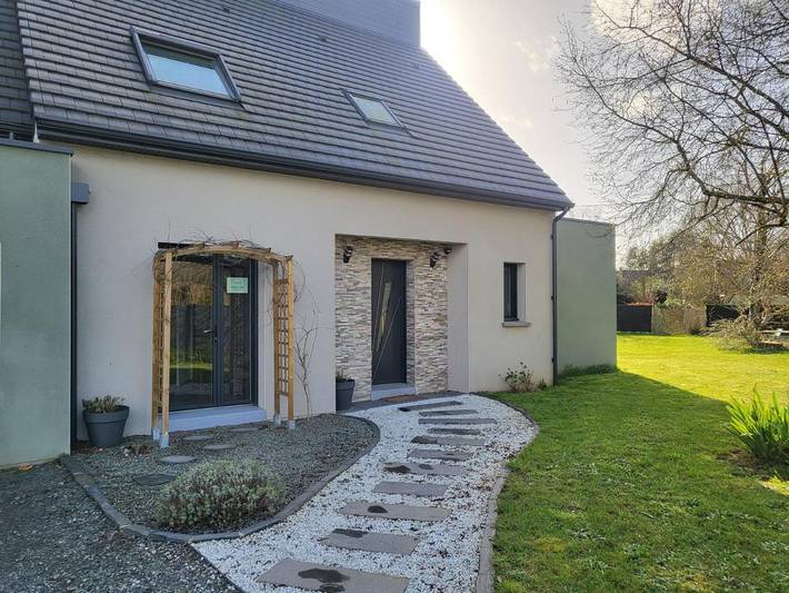 Location de vacances pour 2 personnes, avec Terrasse ainsi que Jardin et Vue à Mulsanne