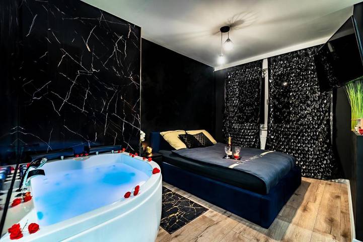 Apartament wakacyjny dla 2 osób, z balkon i jacuzzi - 1