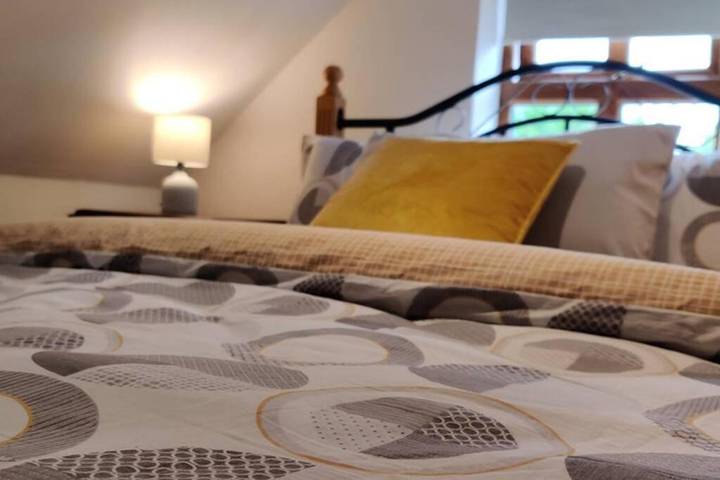 Location de vacances pour 3 personnes, avec terrasse et jardin dans Comté de Mayo