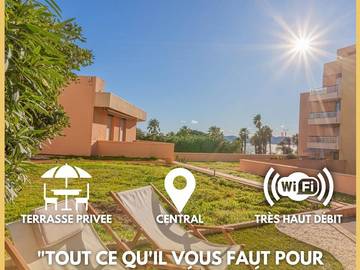 Cottage pour 4 personnes, avec piscine ainsi que vue sur l’océan et terrasse, adapté aux familles dans Port Santa-Lucia