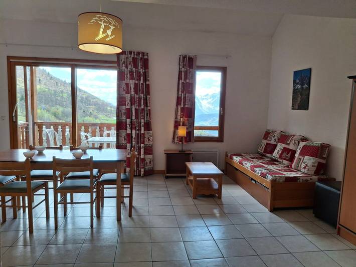 Gîte pour 8 personnes, avec Balcon et Vue à Montgellafrey