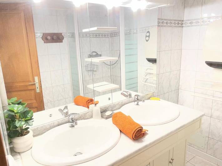Gîte pour 3 personnes à Saint-Martin-de-Queyrières - 2