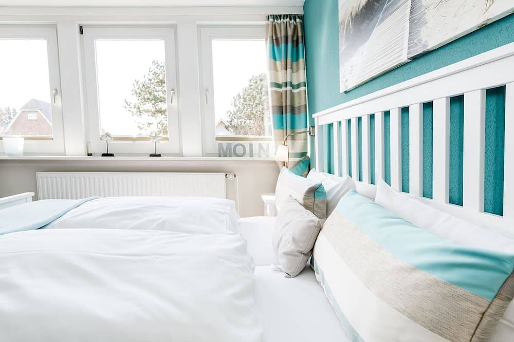 Ganze Wohnung, Geräumige, helle Ferienwohnung in ruhiger Lage im 1. Og in Wenningstedt in Wenningstedt, Sylt