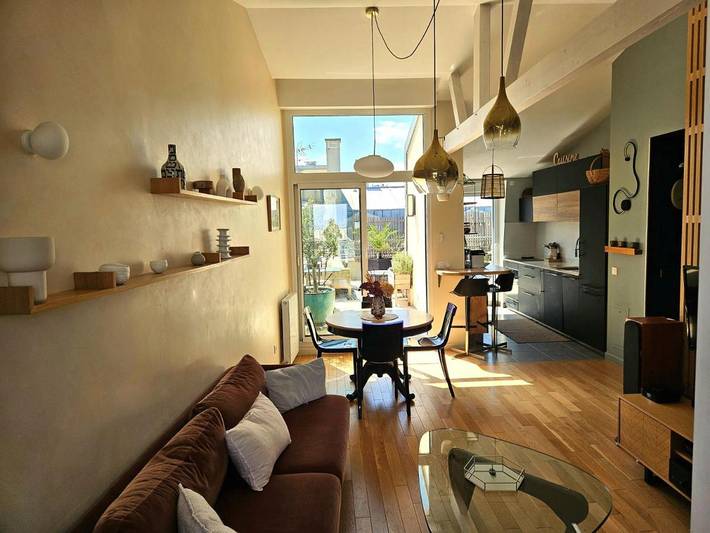 Gîte pour 2 personnes, avec Balcon ainsi que Terrasse et Vue à Romainville