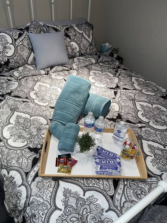 Ganze Wohnung, Luxury Suite. Conveniently Located. Free Parking. in Upper Darby, Pennsylvania