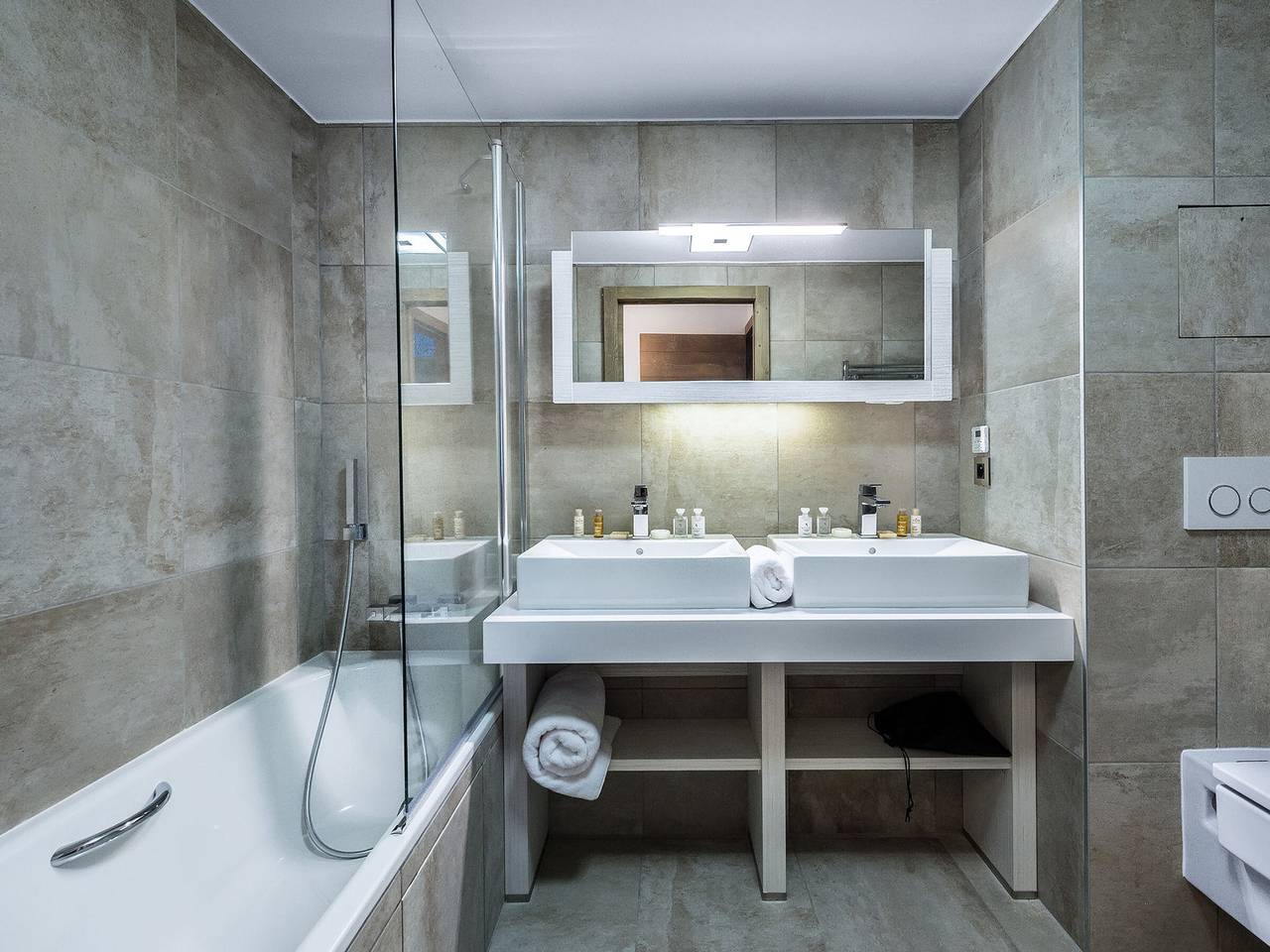 Appartement entier, Appartement luxueux à Courchevel Village avec sauna et accès direct aux pistes in Saint-Bon-Tarentaise, Les Trois Vallées