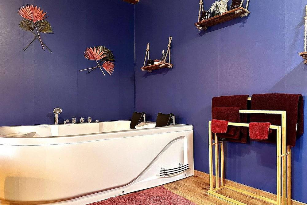 Hour House 2 - Honeymoon in Houyet, Region Namur