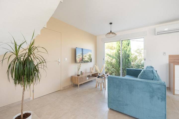 Location de vacances pour 6 personnes, avec jardin à Marignane - 4