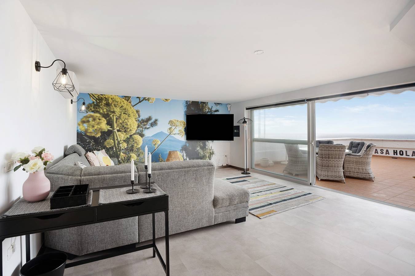 Apartamento entero, Apartamento "Casa Hola Mar" en primera línea con vistas infinitas al mar in Playa de los Roques, Los Realejos