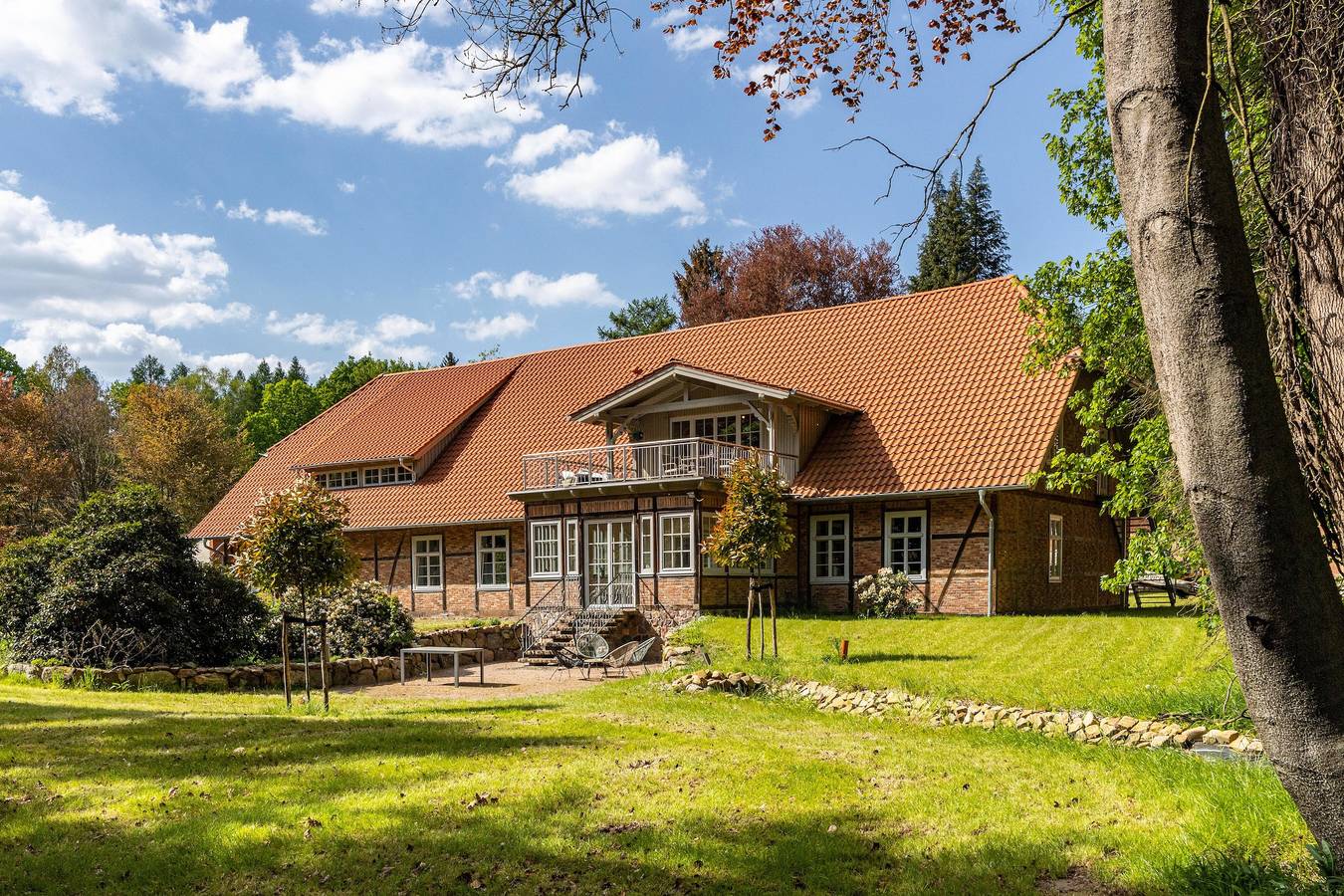 Ganze Wohnung, Suite Mit Dachterrasse', Badesee, Wlan, Parkplätze am Haus und großem Garten in Oerrel, Dedelstorf