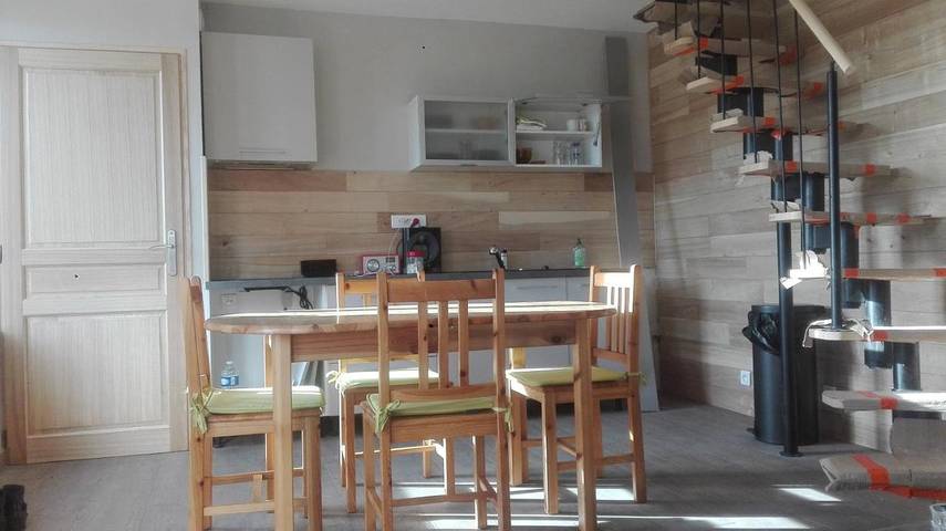 Location de vacances pour 4 personnes, avec terrasse et jardin à Plougonven - 2