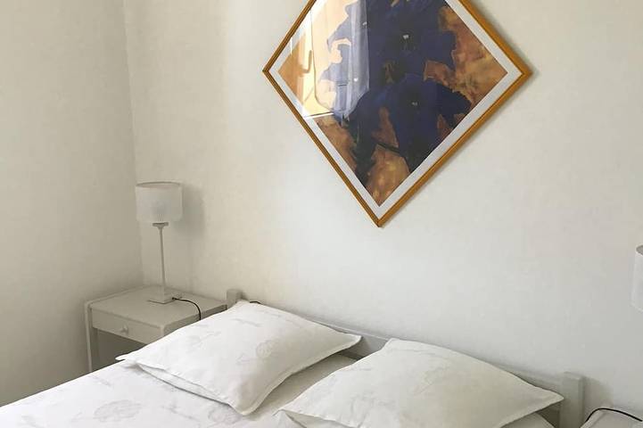 Gîte pour 6 personnes, avec jardin ainsi que balcon et piscine dans Plage Ulysse - 2