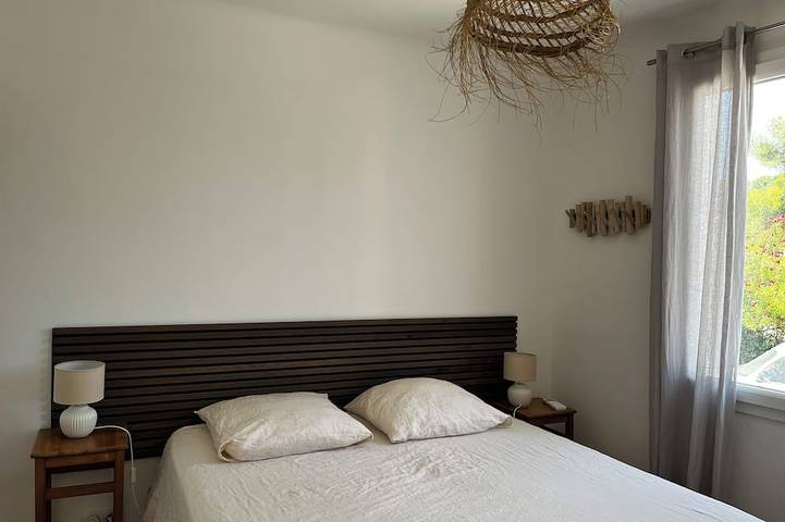 Location de vacances pour 4 personnes, avec jacuzzi dans Plage de l'Almanarre - 4