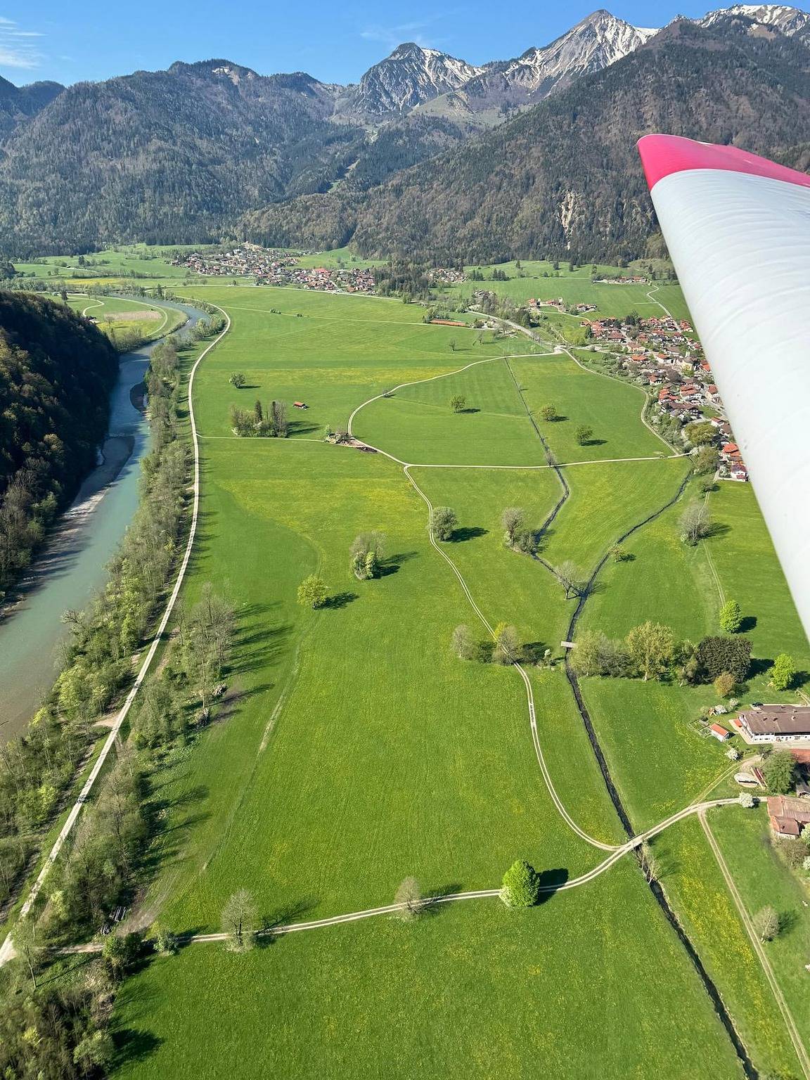 Ganze Ferienwohnung, Achentaler Auszeit - Achentaler Auszeit, 45qm, 3 Personen, 1 separates Schlafzimmer, Terrasse in Schleching, Bayerische Alpen