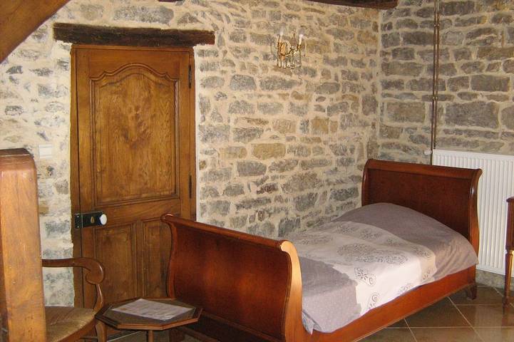 Location de vacances pour 3 personnes, avec Jacuzzi et Jardin dans Foissy - 4