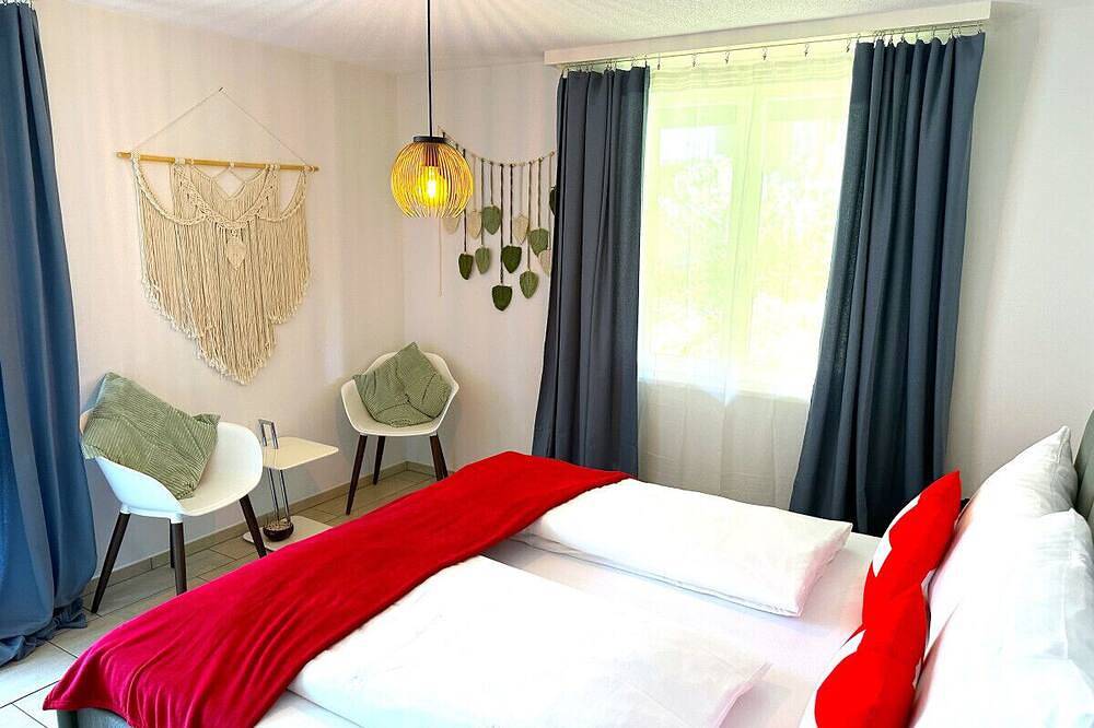 Ganze Wohnung, Swisshut Stunning Views Alps & Lake - Apart. Staat 22 in Hilterfingen, Thunersee