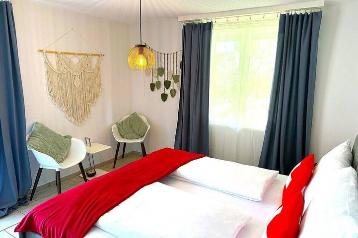 Ganze Wohnung, Concierge, Lake Thun/Alps Scenic Views by Swisshut in Hilterfingen, Thunersee