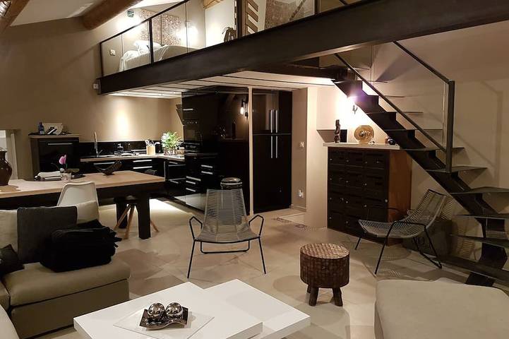 Maison de vacances pour 4 personnes, avec jardin ainsi que terrasse et jacuzzi
