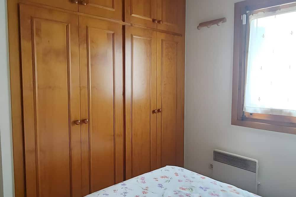 Casa Pepe Baltarga: Vistas a la montaña, terraza privada y Wi-Fi in Bellver de Cerdaña, Pirineo Catalan