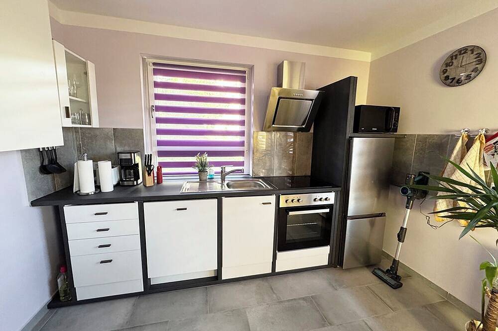 Ganze Wohnung, Ferienwohnung (55qm) mit Sonnenterrasse in Frickenhausen in Frickenhausen am Main, Fränkisches Weinland