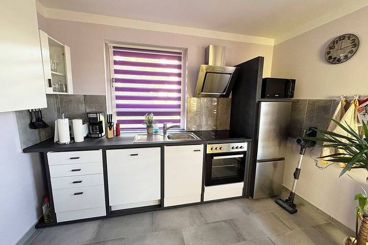 Ferienwohnung für 2 Personen, mit Terrasse und Garten in Frickenhausen am Main