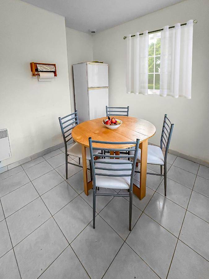 Location de vacances pour 5 personnes, avec vue ainsi que jardin et terrasse à Notre-Dame-de-Sanilhac - 4