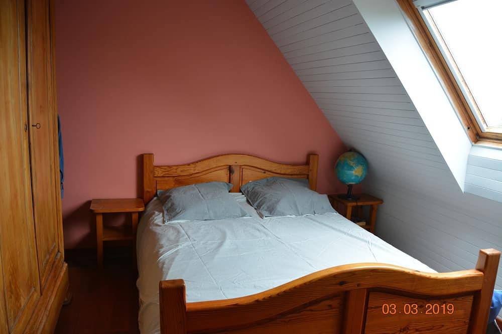 Summer season, near Perros Guirec and pink granite coast, house 6 people in Louannec, Pink Granite Coast