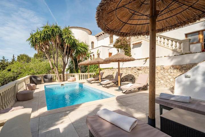 Villa for 8 people, with sauna and garden as well as pool and view - 1