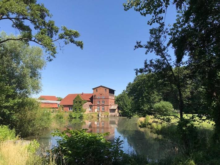 Ferienwohnung für 6 Personen, mit Terrasse und Garten sowie Sauna und Seeblick in Mecklenburgisches Elbetal