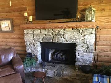 Cottage for 4 Guests in Blue Ridge Mountains, North Carolina, Picture 2