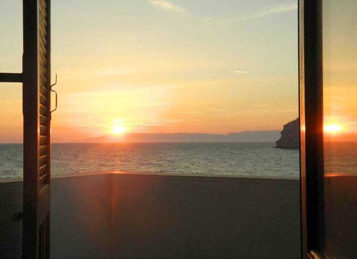 Hotel para 2 personas, con jardín además de vistas y balcón - 1