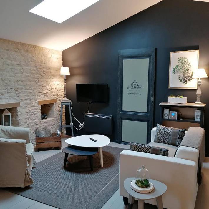 Location de vacances pour 2 personnes, avec jardin et vue, adapté aux familles dans Nuaillé-d'Aunis - 4