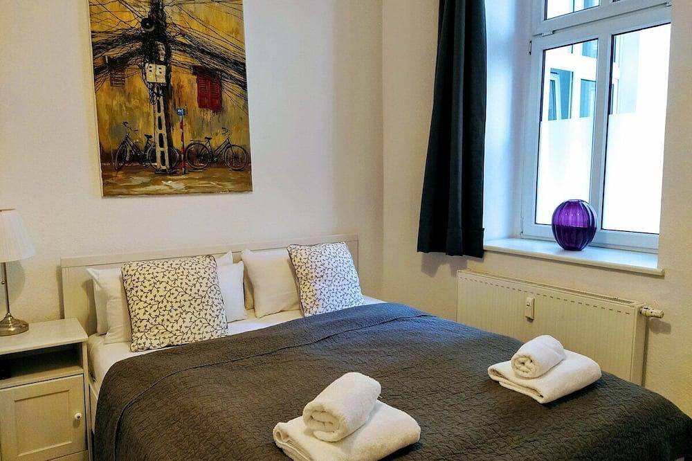 Ganze Wohnung, Zwei Zimmer Wohnung in Friedrichshain, perfekt für Familien und ruhige Paare in Friedrichshain - Kreuzberg, Berlin
