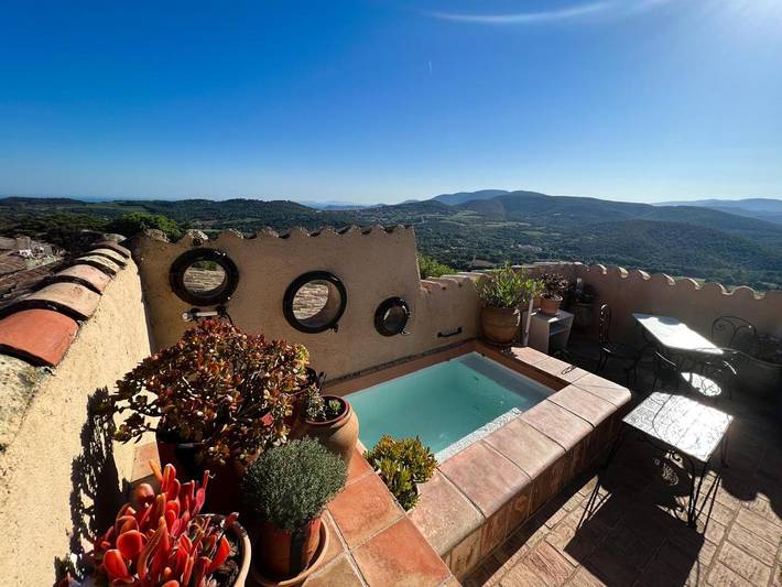 Chambre d’hôte pour 2 personnes, avec terrasse et jacuzzi à Gassin