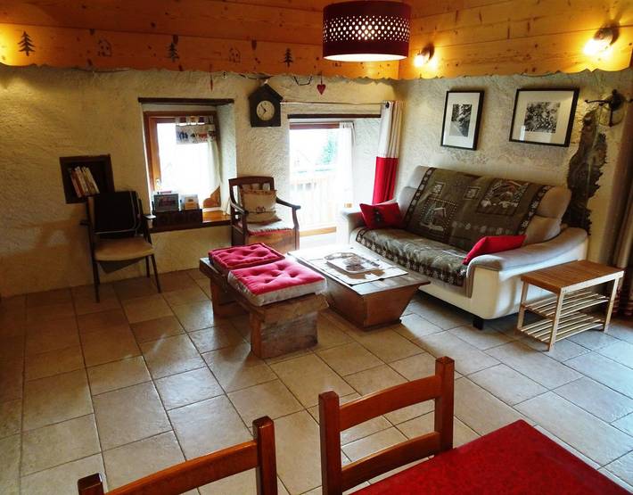 Gîte pour 5 personnes, avec terrasse et jardin à La Motte-en-Bauges - 3