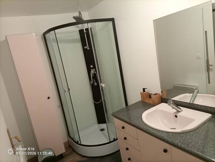 Gîte pour 3 personnes, avec terrasse et vue à Saint-Martin-de-Landelles - 3