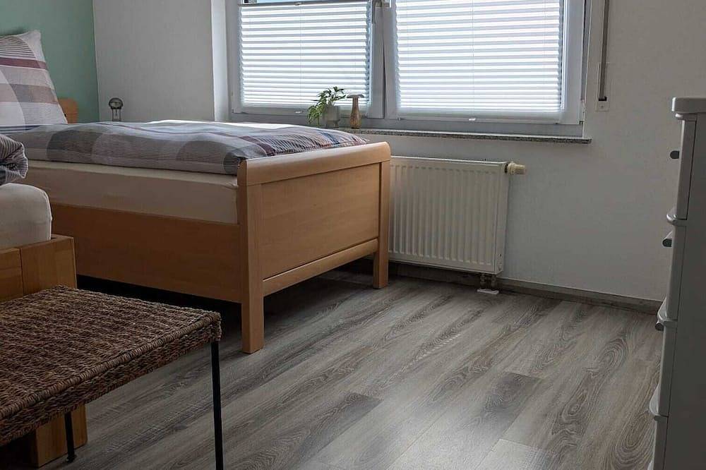 Ganze Wohnung, Große modernisierte Ferienwohnung im schönen Ruppichteroth für bis zu 5 Personen in Ruppichteroth, Rhein-Sieg-Kreis