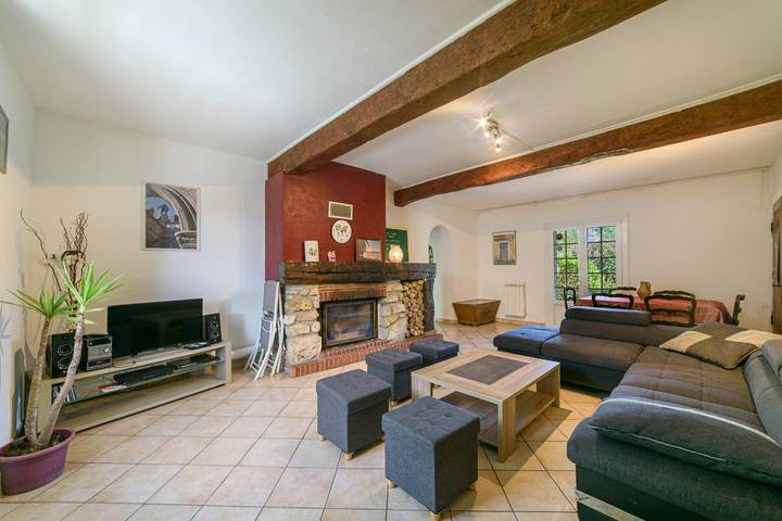 Gîte pour 12 personnes, avec terrasse et jardin ainsi que jacuzzi et piscine dans le Lot-et-Garonne - 3