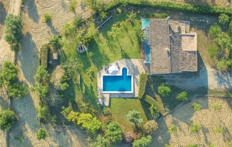 Casa rural para 5 personas, con piscina además de terraza y jardín en Selva (Mallorca) - 2