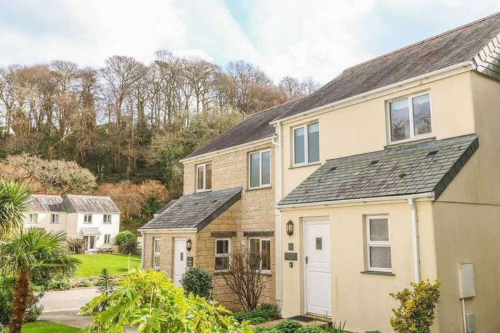 Cottage for 4 people, with pool and garden, with pets in Falmouth (UK)