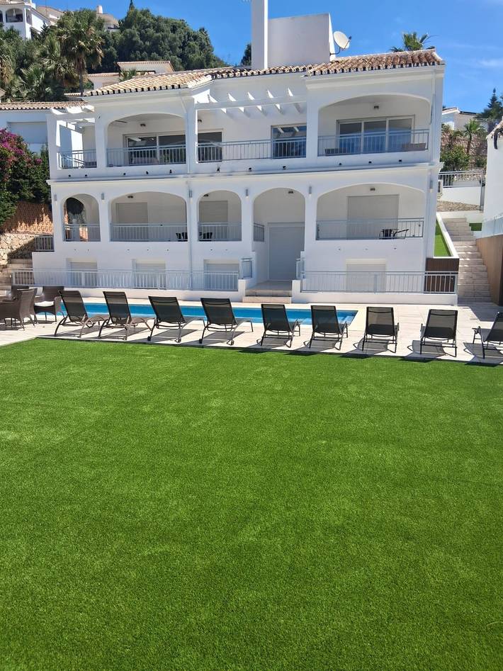 Villa pour 12 personnes, avec jardin et balcon à Benalmádena