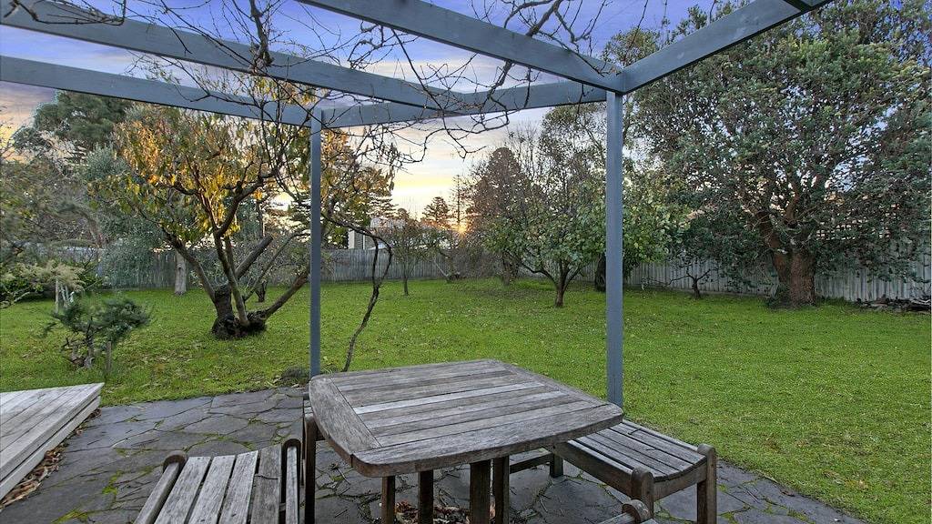 Plovers Rest - Hafenfee, Vic in Port Fairy, Shire of Moyne